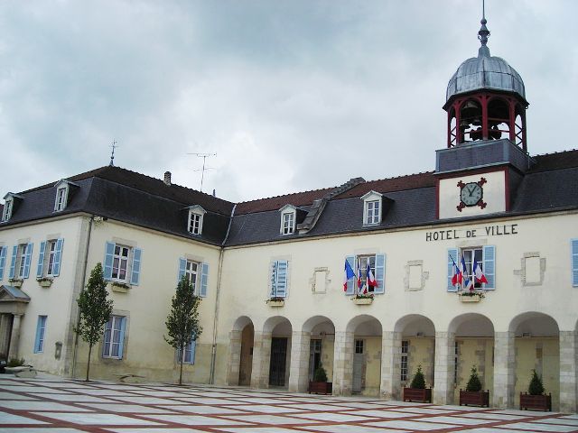 Bar-sur-Aube (10) L'Hôtel de Ville