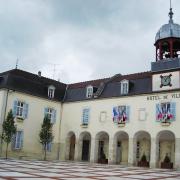 Bar-sur-Aube (10) L'Hôtel de Ville