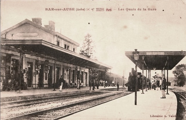 Bar-sur-Aube (10) La gare CPA