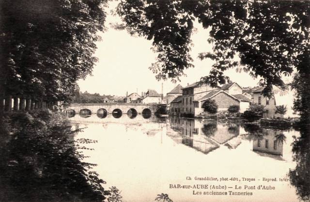 Bar-sur-Aube (10) Le pont CPA