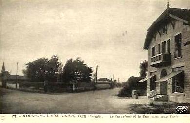 Barbâtre (Vendée) Carrefour et monument aux morts CPA