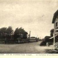 Barbâtre (Vendée) Carrefour et monument aux morts CPA