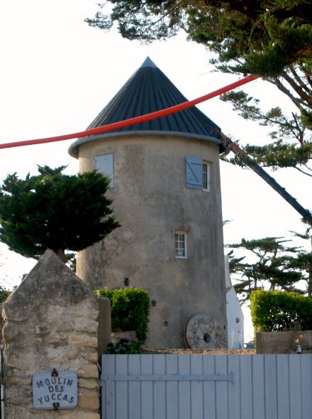 Barbâtre (Vendée) Moulin des Yuccas