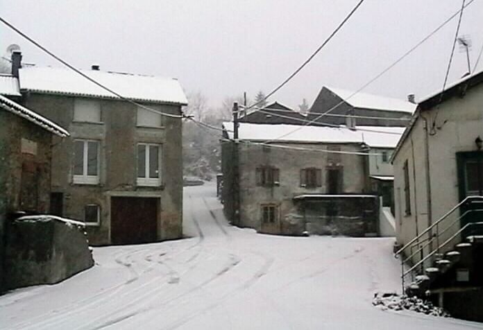 Barre (Tarn) sous la neige en 2000
