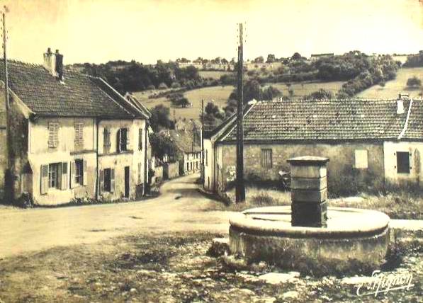 Baulne-en-Brie (Aisne) CPA La place du village