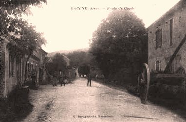 Baulne-en-Brie (Aisne) CPA La route de Condé