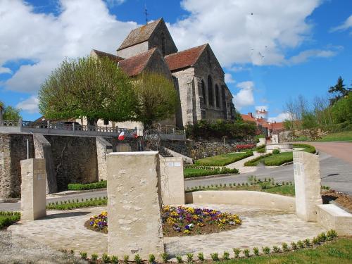 Baulne-en-Brie (Aisne) Le mur de mémoire