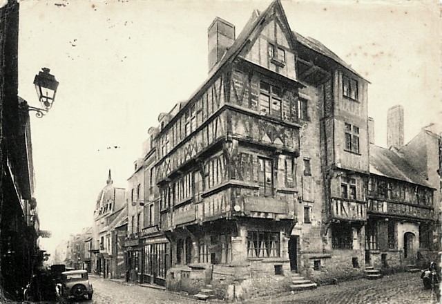 Bayeux calvados une vieille maison du xiiie cpa