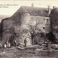 Le château en ruines CPA