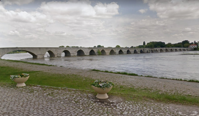 Beaugency (45) Pont