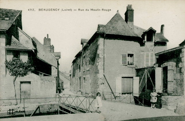 Beaugency (45) Rue du Moulin Rouge CPA