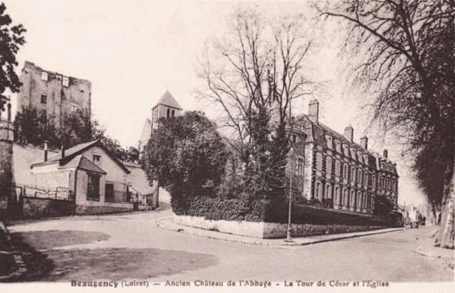 Beaugency (45) Tour César, château et église CPA