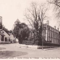 Tour César, château et église CPA