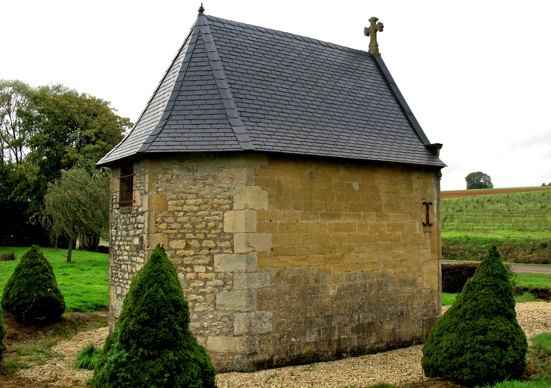 Beaumont-en-Argonne (08) Chapelle Saint-Jean Baptiste