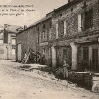 Beaumont-en-Argonne (08) Place et arcades CPA