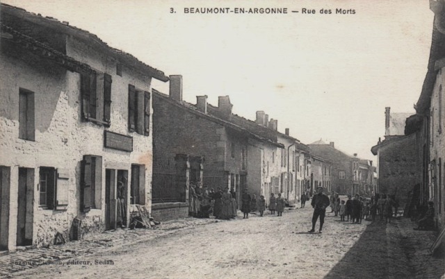 Beaumont-en-Argonne (08) Rue des morts CPA