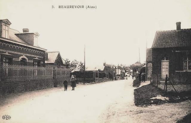 Beaurevoir aisne cpa rue de l industrie