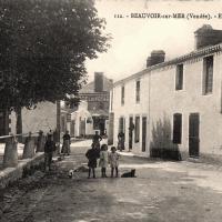 Beauvoir-sur-Mer (Vendée) Grande rue CPA