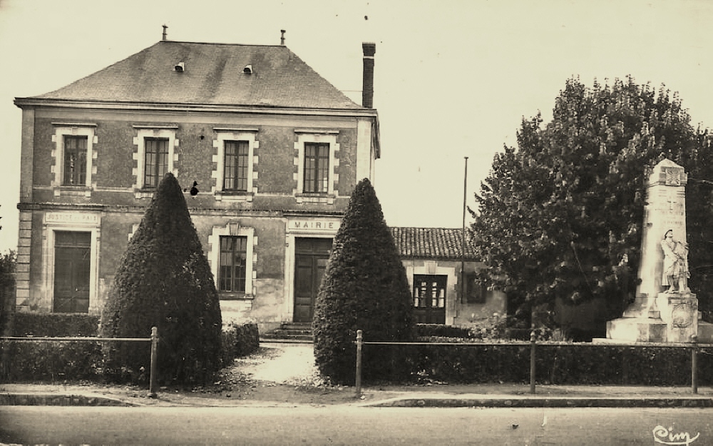 Beauvoir-sur-Mer (Vendée) Mairie CPA