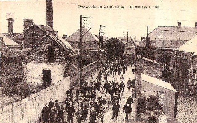 Beauvois en cambresis 59 l usine sortie des ouvriers cpa