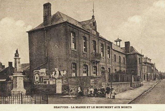 Beauvois en cambresis 59 la mairie et le monument aux morts cpa