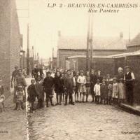 Beauvois en cambresis 59 la rue pasteur cpa