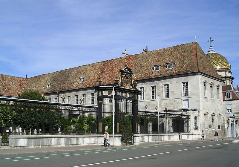 Besançon (Doubs) L'Hôpital Saint-Jacques