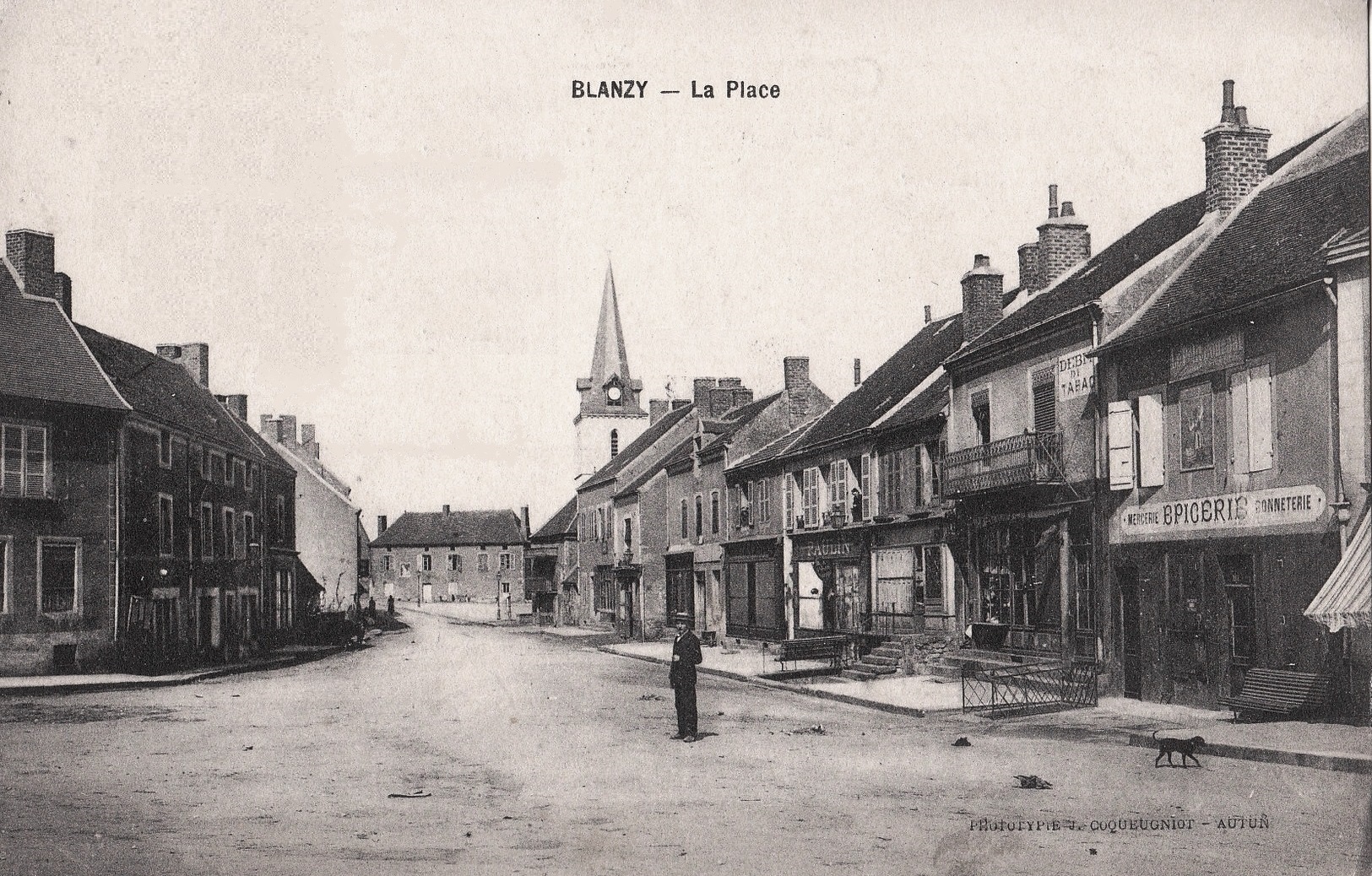 Blanzy (Saône-et-Loire) L'église et la place du marché CPA