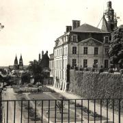 Blois (41) Hôtel de Ville et jardins de l'Evêché CPA