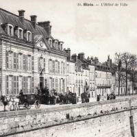 Hôtel de Ville et quais CPA
