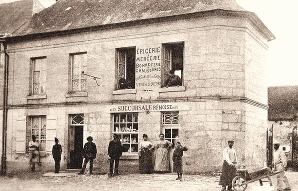 Bouconville-Vauclair (Aisne) CPA Café-épicerie-mercerie-billard