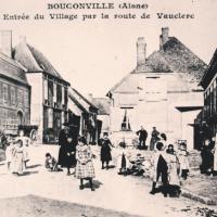Bouconville-Vauclair (Aisne) CPA entrée du village