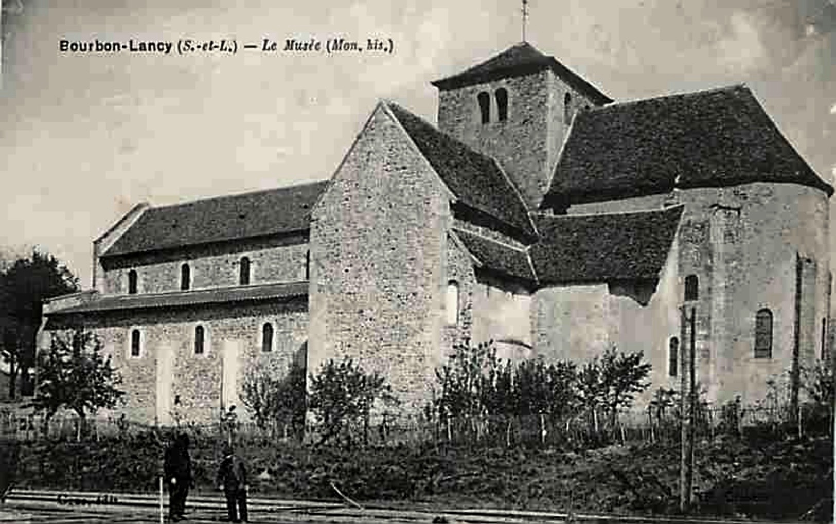 Bourbon-Lancy (Saône-et-Loire) L'Eglise Saint Nazaire, musée CPA