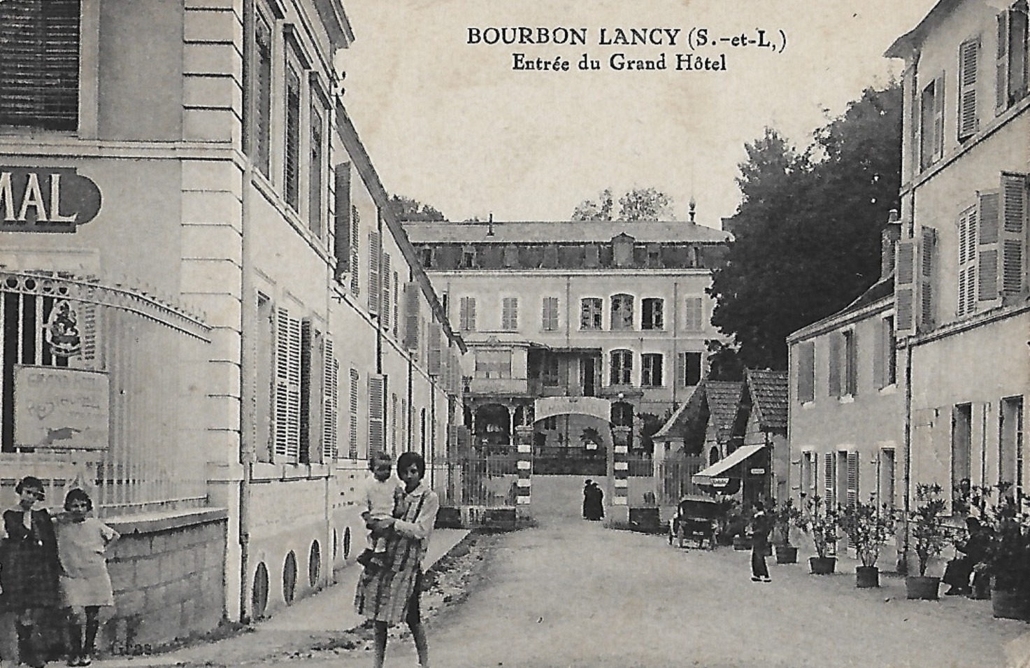 Bourbon-Lancy (Saône-et-Loire) Le Grand Hôtel CPA