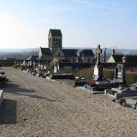 Bourg-et-Comin (Aisne) cimetière en 2009