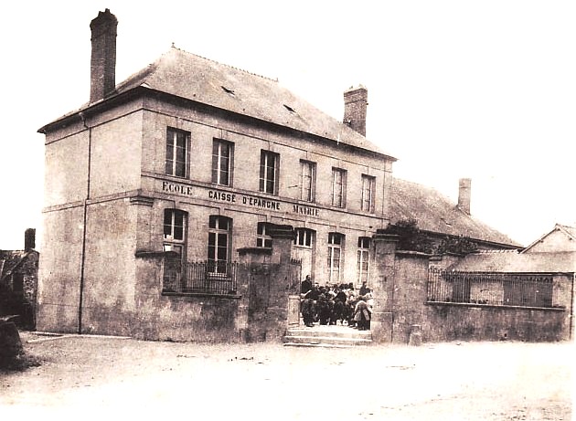 Bourg-et-Comin (Aisne) CPA Ecole