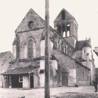 Bourg-et-Comin (Aisne) CPA Eglise Saint Martin