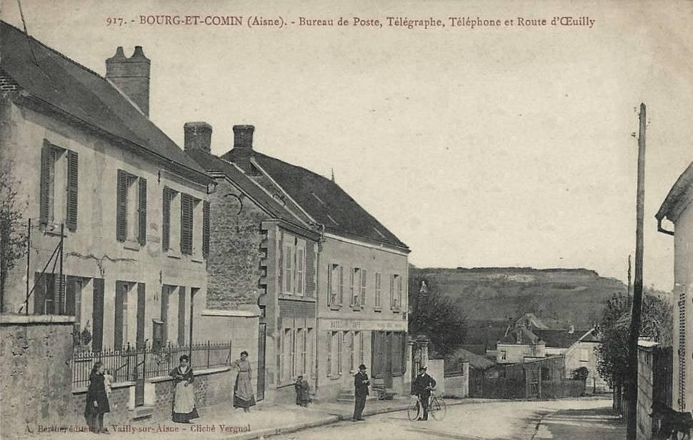 Bourg-et-Comin (Aisne) CPA Route d'Oeuilly