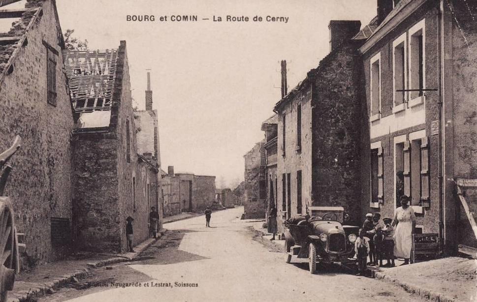 Bourg-et-Comin (Aisne) CPA Route de Cerny