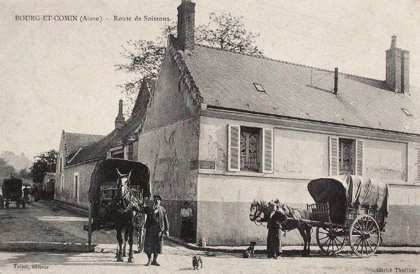 Bourg-et-Comin (Aisne) CPA Route de Soissons