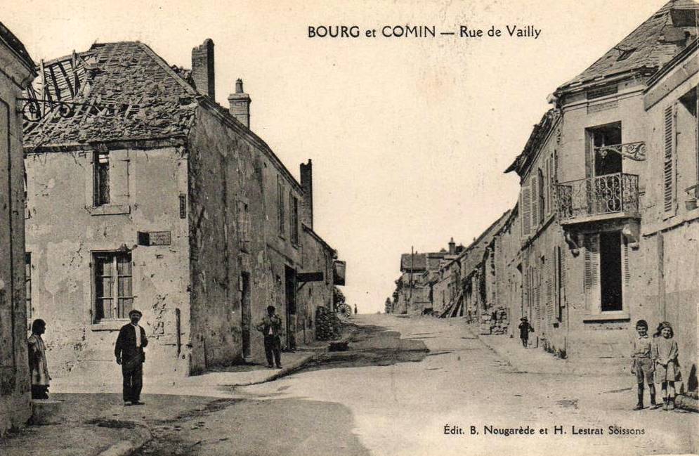 Bourg-et-Comin (Aisne) CPA Rue de Vailly