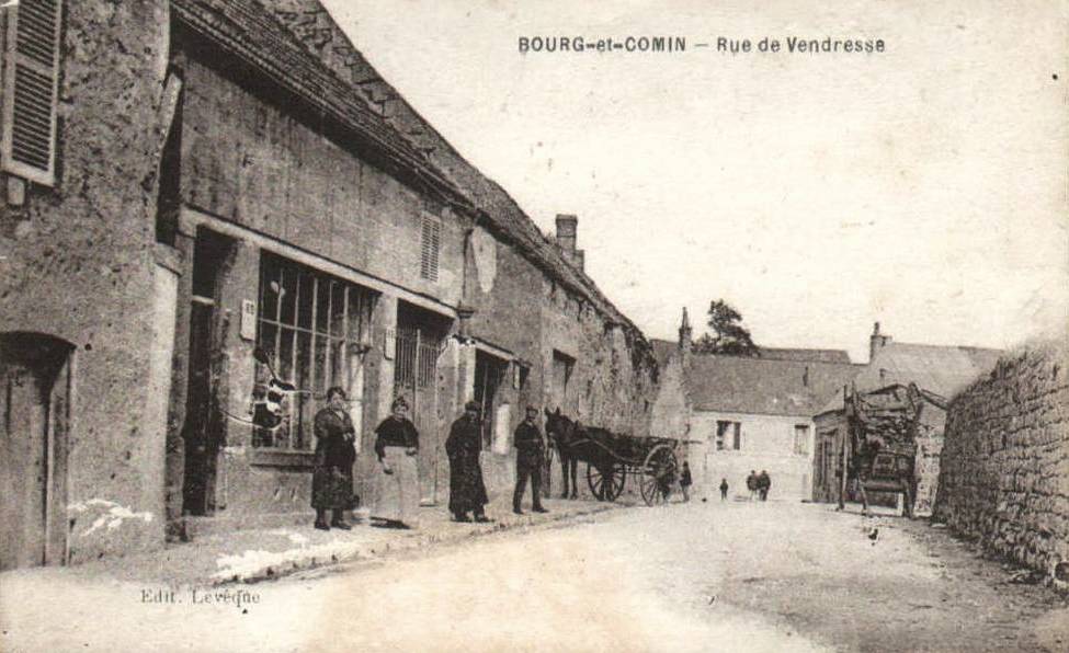 Bourg-et-Comin (Aisne) CPA Rue de Vendresse