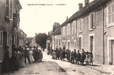 Bourg-et-Comin (Aisne) CPA Grande rue