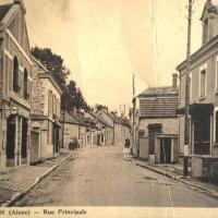 Bourg-et-Comin (Aisne) CPA Rue principale