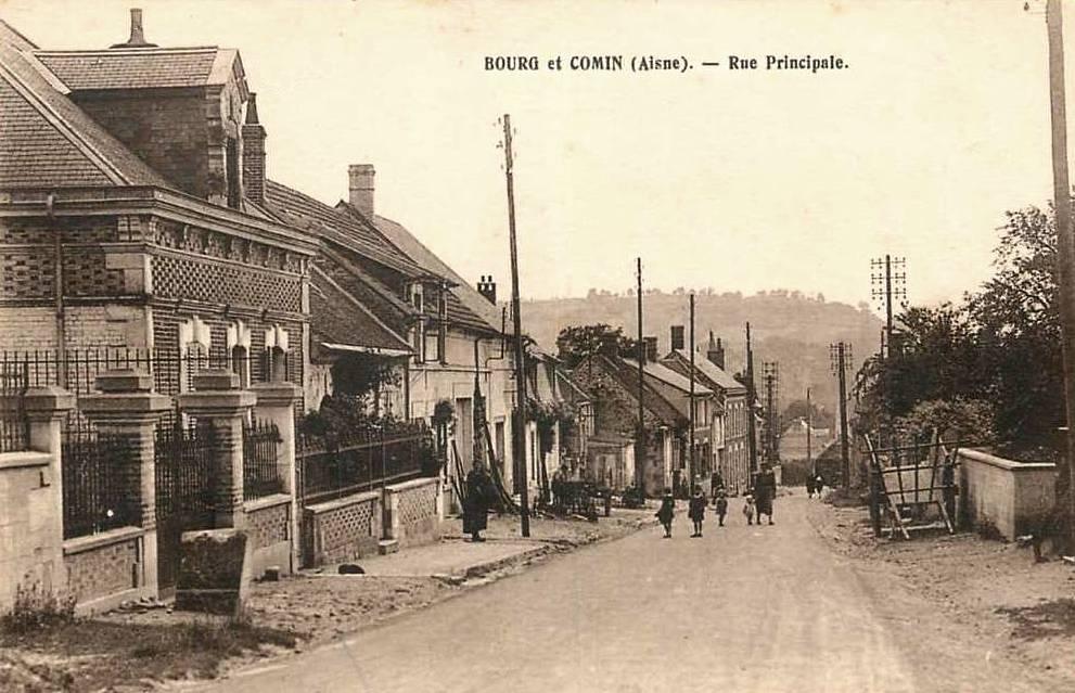 Bourg-et-Comin (Aisne) CPA Rue principale
