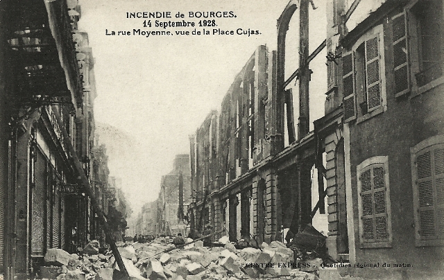 Bourges (18) L'incendie de 1928 CPA