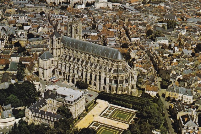 Bourges (18) La cathédrale Saint-Etienne CPA