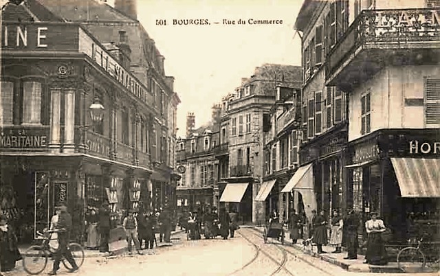 Bourges (18) La rue du Commerce CPA