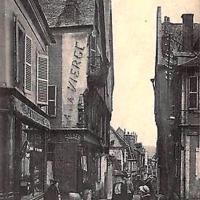 Bourges (Cher) La rue Coursalon CPA