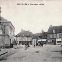 La place des Halles CPA